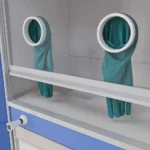 Перчатки в защитный экран